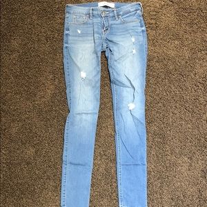 Hollister Super Skinny Light Wash Jeans Size 26